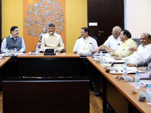 Chandrababu naidu called meeting with mps and party senior leaders tomorrow Chandrababu naidu called meeting with mps and party senior leaders tomorrow