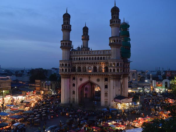 Girl cheated in Ranga Reddy district by four youth Girl cheated in Ranga Reddy district by four youth