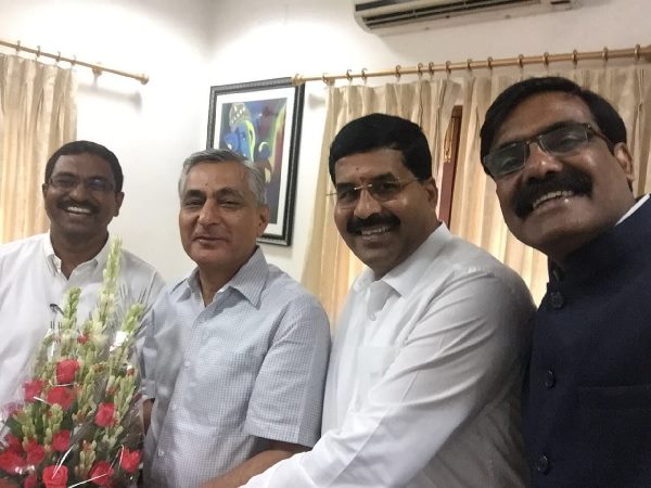 Telangana JAC leaders met Supreme Court chief justice Telangana JAC leaders met Supreme Court chief justice