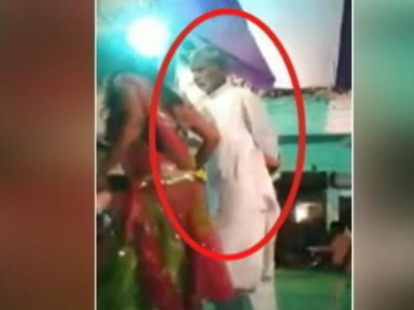 JD (U) MLA Caught Dancing With Bar Girls JD (U) MLA Caught Dancing With Bar Girls
