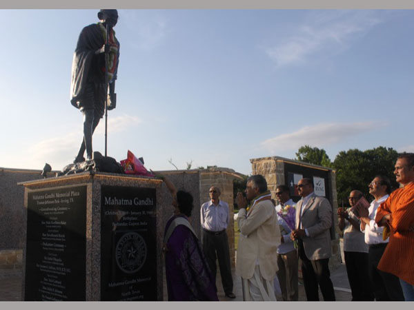 July 4th Happy Independence Day greetings to USA from Mahatma Gandhi Memorial July 4th Happy Independence Day greetings to USA from Mahatma Gandhi Memorial