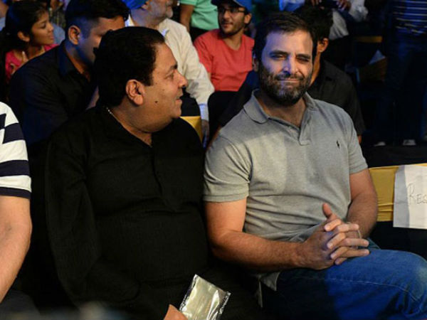 Rahul Gandhi booed, crowd chants 'Modi-Modi' during Vijender's title clash Rahul Gandhi booed, crowd chants 'Modi-Modi' during Vijender's title clash