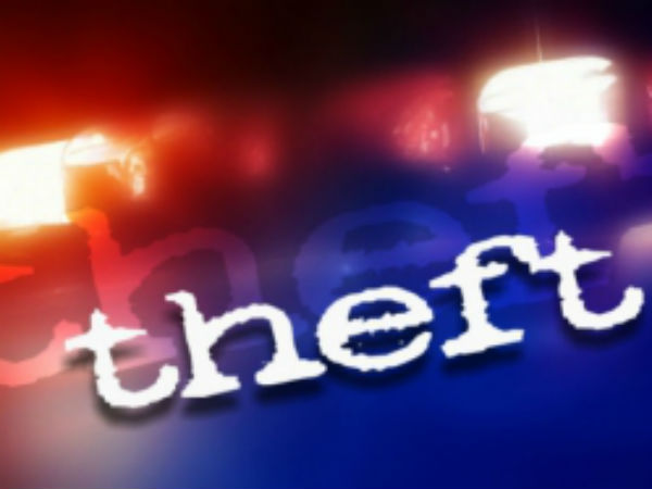 Theives attacks in Nellore, one dead Theives attacks in Nellore, one dead