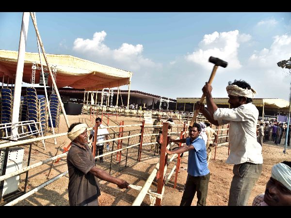amaravati farmers not to sale his flats distributed by govt of ap amaravati farmers not to sale his flats distributed by govt of ap