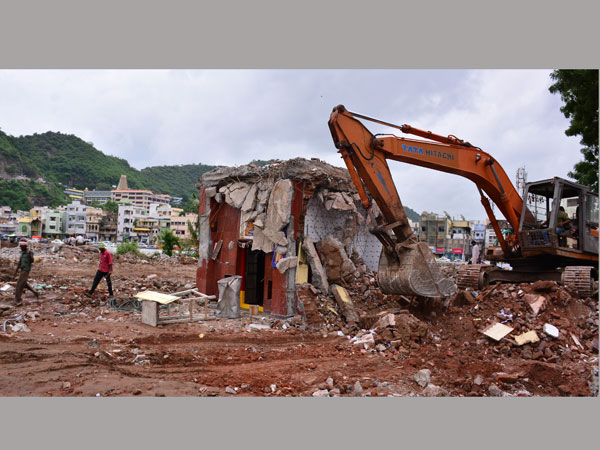 row over demolition of temples in vijayawada row over demolition of temples in vijayawada