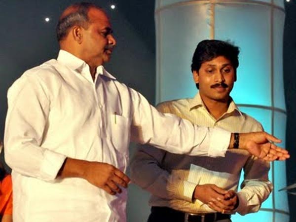 Kalva Srinivasulu lashes out at YSRCP Chief Jagan Kalva Srinivasulu lashes out at YSRCP Chief Jagan