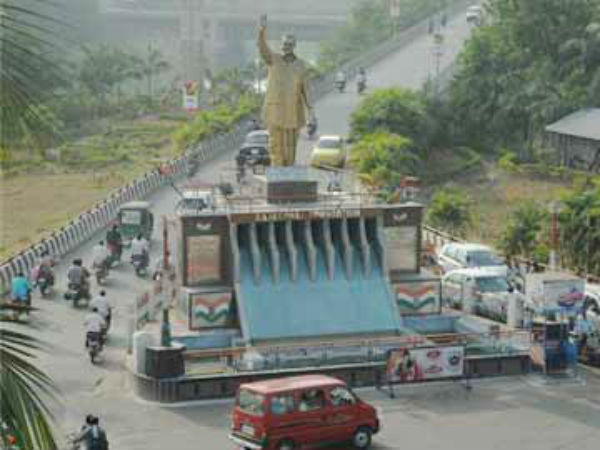Ys statue was demolished in bejawada by govt Ys statue was demolished in bejawada by govt