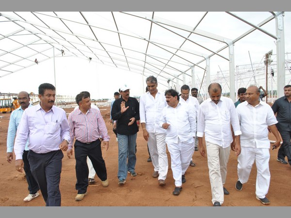 మోడీ రాక కోసం ఏర్పాట్లు