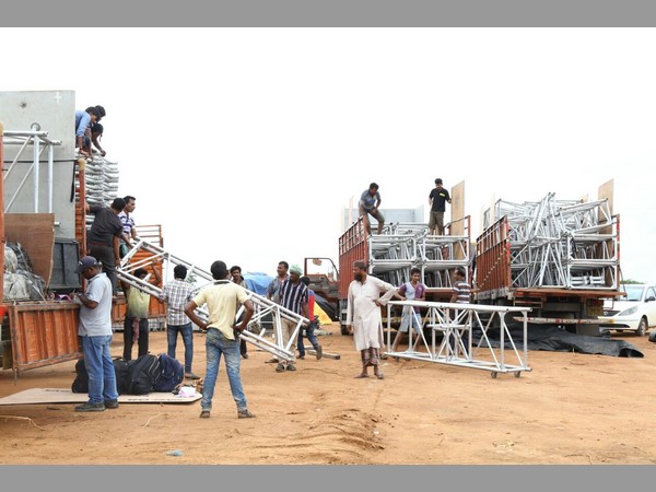 మోడీ రాక కోసం ఏర్పాట్లు