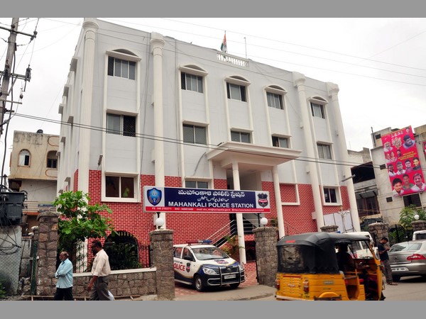 రూ.7.50లక్షల చోరీ