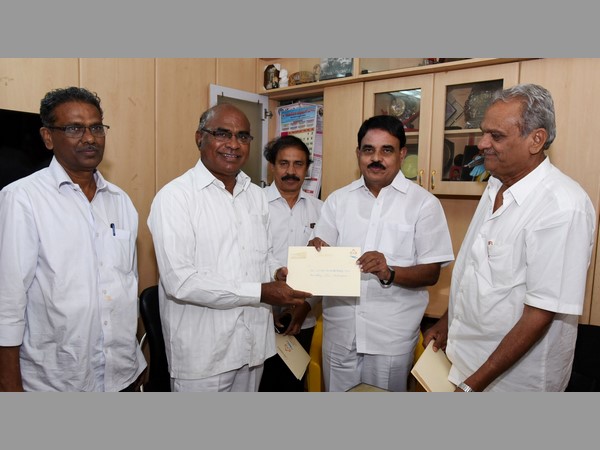 కృష్ణా పుష్కరాలు: ప్రముఖులకు ఆహ్వానాలు