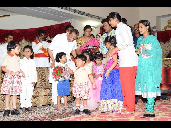 మంచి పద్ధతి కాదు: మీడియాకు గవర్నర్ చురకలు