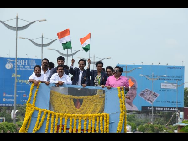 అందరూ అభినందించారు