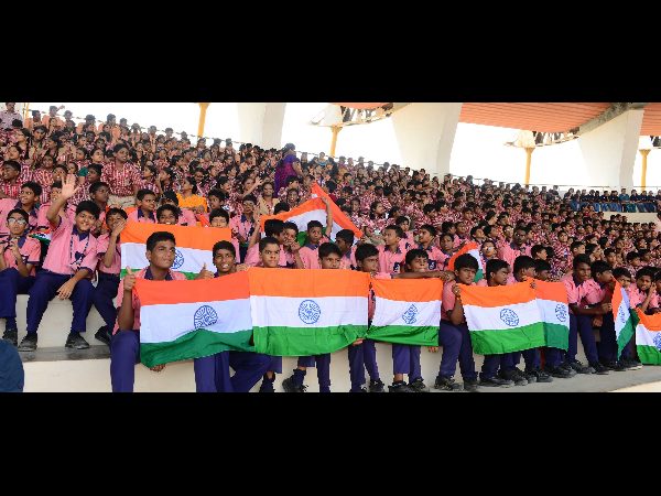 ప్రత్యేక వేదికలు