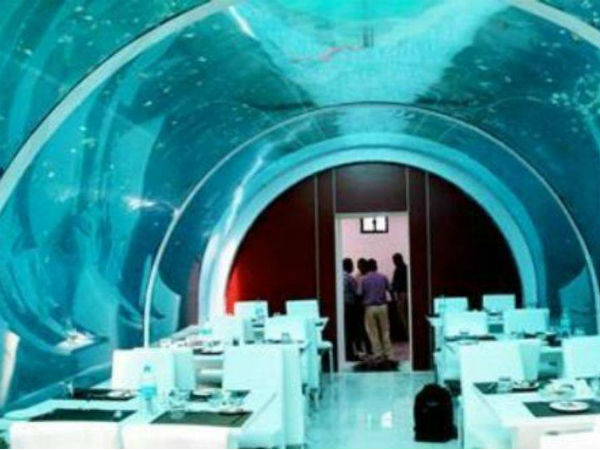 Floating Seahorse villa with underwater bedrooms in Dubai Floating Seahorse villa with underwater bedrooms in Dubai
