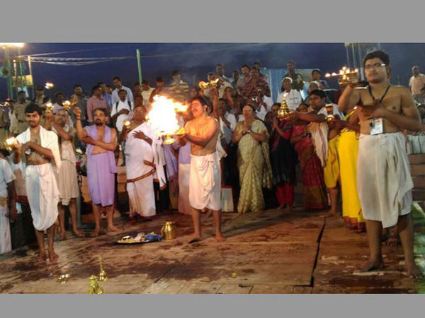 Bitter experience to YSRCP MLA, Balakrishna criticised in Vijayawada Bitter experience to YSRCP MLA, Balakrishna criticised in Vijayawada