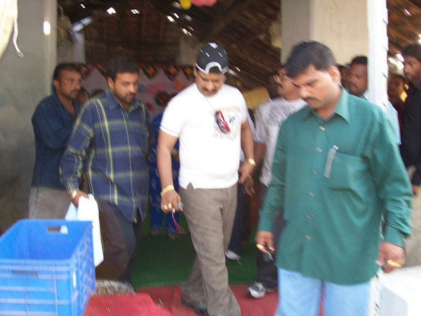 Gangster nayim shot dead in police encounter Gangster nayim shot dead in police encounter