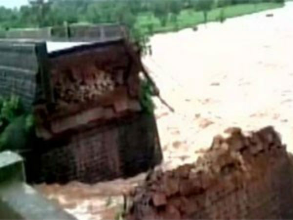 Maharashtra with three-digit rainfall Maharashtra with three-digit rainfall