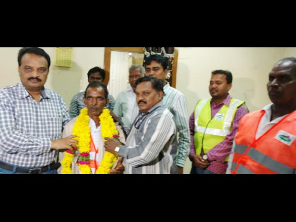 GHMC sanitation worker T Venkaiah named Best Worker in India GHMC sanitation worker T Venkaiah named Best Worker in India