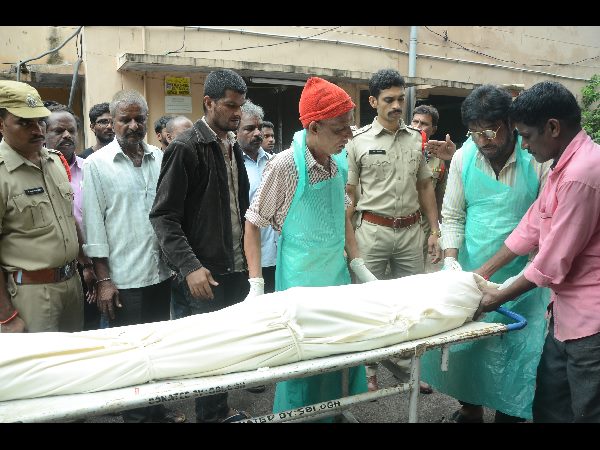 స్వగ్రామానికి ప్రవీణ్ మృతదేహం