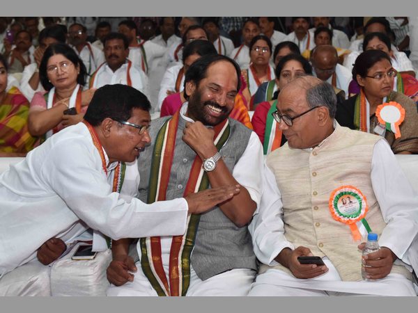 దిగ్విజయ్తో జానా, ఉత్తమ్