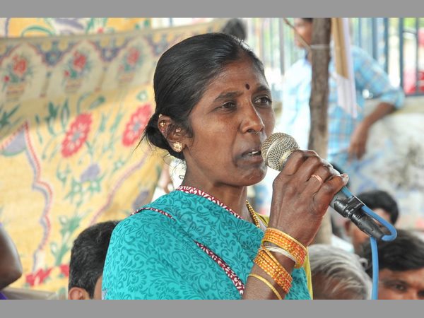 గ్యాంగ్ స్టర్లను పెంచి పోషించారు