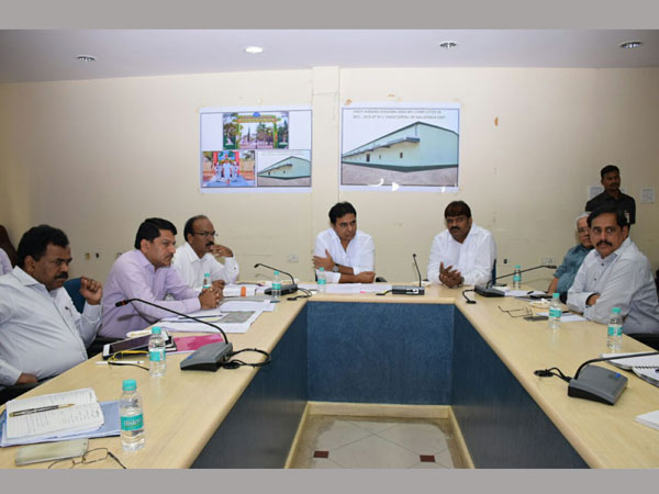 లోతట్టు ప్రాంతాలు జలమయం
