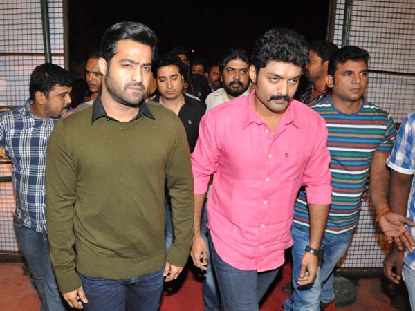 కల్యాణ్ రామ్కు జూ ఎన్టీఆర్ అండ...