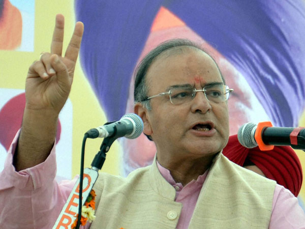 Arun Jaitley praises CM Chandrababu Arun Jaitley praises CM Chandrababu