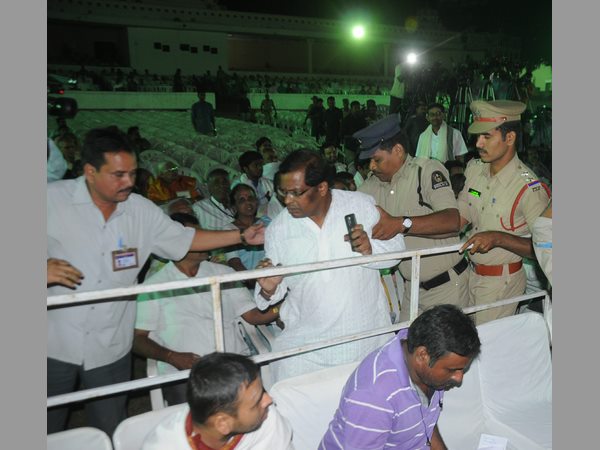 వారే ముస్లిమని అంగీకరించారు...