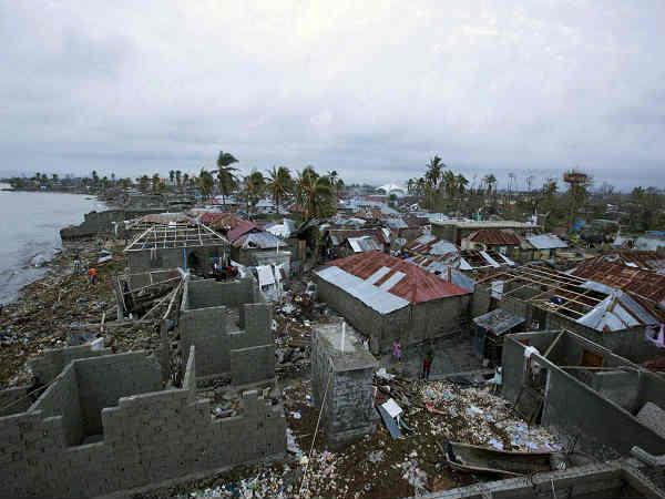 Hurricane Matthew kills 269; tears through Haiti, Bahamas, Cuba Hurricane Matthew kills 269; tears through Haiti, Bahamas, Cuba