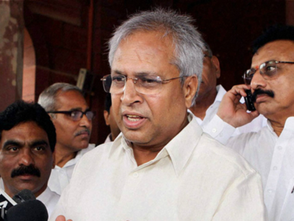 Undavalli Arun Kumar Undavalli Arun Kumar