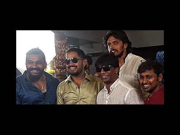 అతను తల్లి కాళ్లకు మొక్కెవాడు..