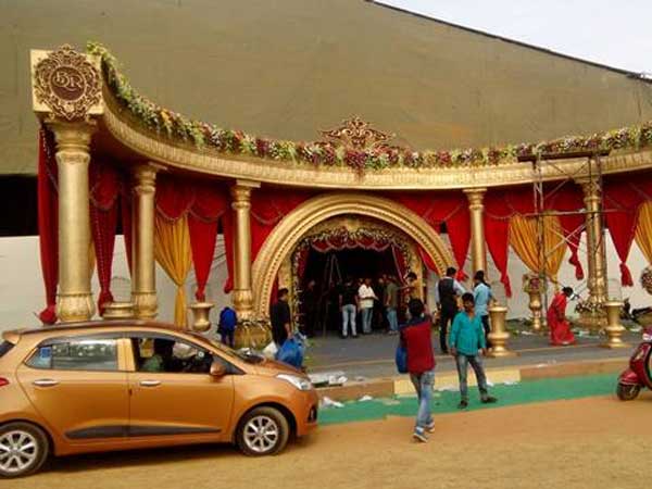 అందరికి అనుకూలంగా