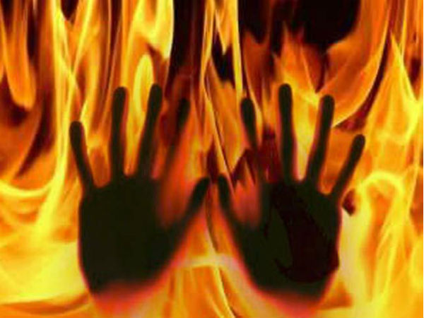 woman burnt to death in warangal woman burnt to death in warangal