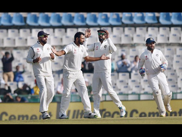 పుల్ లెంగ్త్ బంతులతో పాటు బౌన్సర్లు