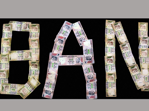 hide 20 lakhs of banned currency down the driver seat hide 20 lakhs of banned currency down the driver seat