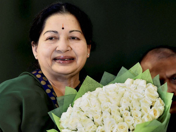 పురచ్చితలైవిగా పేరు