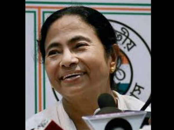 she is not oppose currency ban decission she is not oppose currency ban decission