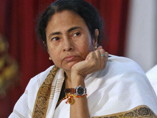 Plot to kill Mamata Banerjee? TMC alleges her craft was running low on fuel, ATC kept it on hold Plot to kill Mamata Banerjee? TMC alleges her craft was running low on fuel, ATC kept it on hold