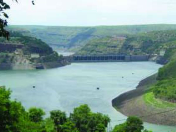 Telangana hails Centre's decision of single tribunal for river water disputes Telangana hails Centre's decision of single tribunal for river water disputes