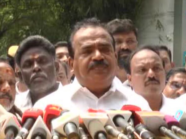 శశికళతో భేటీ తర్వాత..