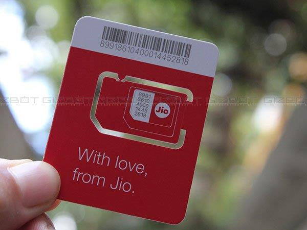 New Reliance Jio 1000 rs Smartphone is now available with 4G VoLTE support New Reliance Jio 1000 rs Smartphone is now available with 4G VoLTE support