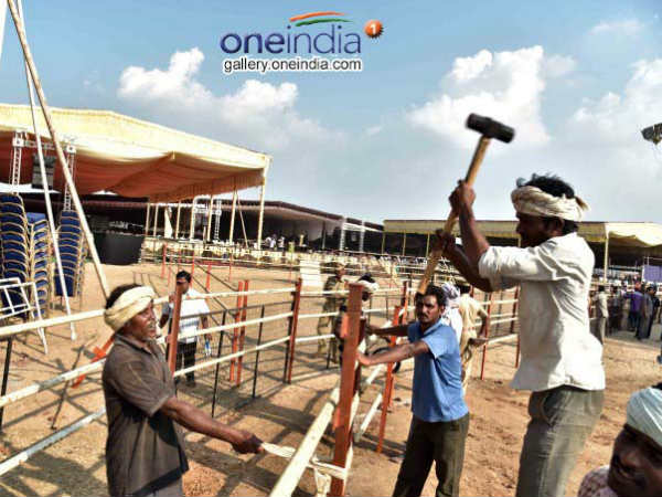 ఐకానిక్ స్ట్రక్చర్లు..