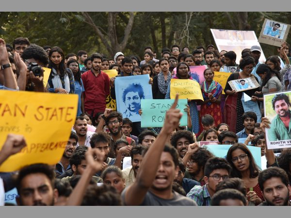 నివాళులు