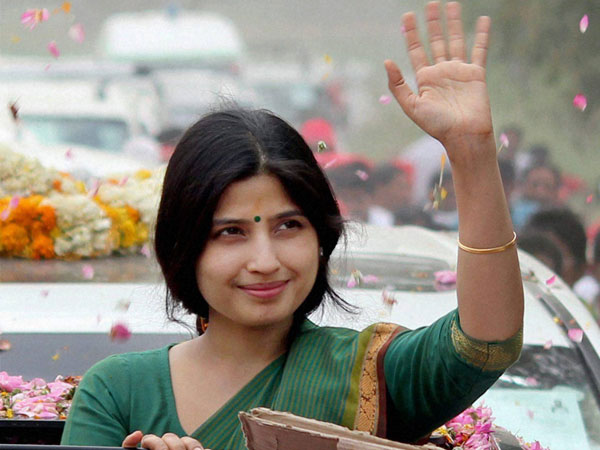 సోషల్ మీడియాలో అఖిలేష్ కు అనుకూలంగా ప్రచారం