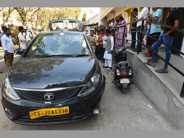 నర్సింగ్ విధ్యార్థులకు గాయాలు