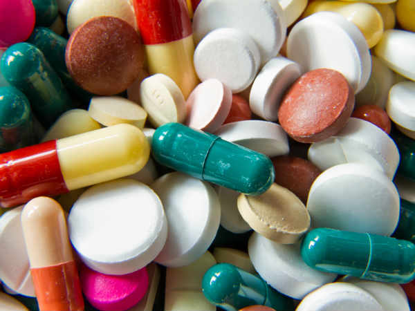 Six along with actor arrested in Drug racket Six along with actor arrested in Drug racket