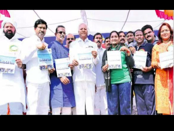 Jangaon girl students win hat-trick of awards Jangaon girl students win hat-trick of awards