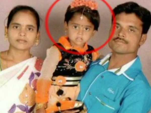 kidnapeed girl navyasree safe at mahaboobnagar police kidnapeed girl navyasree safe at mahaboobnagar police